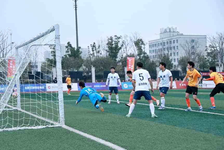 开云APP官网-合肥城市足球联赛肥东主场首战激情开赛